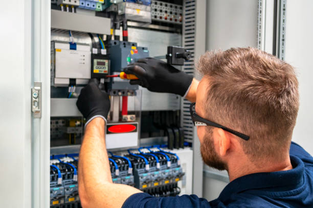Best Electrical Outlet Repair  in Hartville, OH
