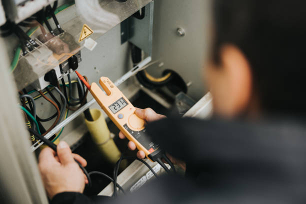 Best Electrical Contractors for Businesses  in Hartville, OH